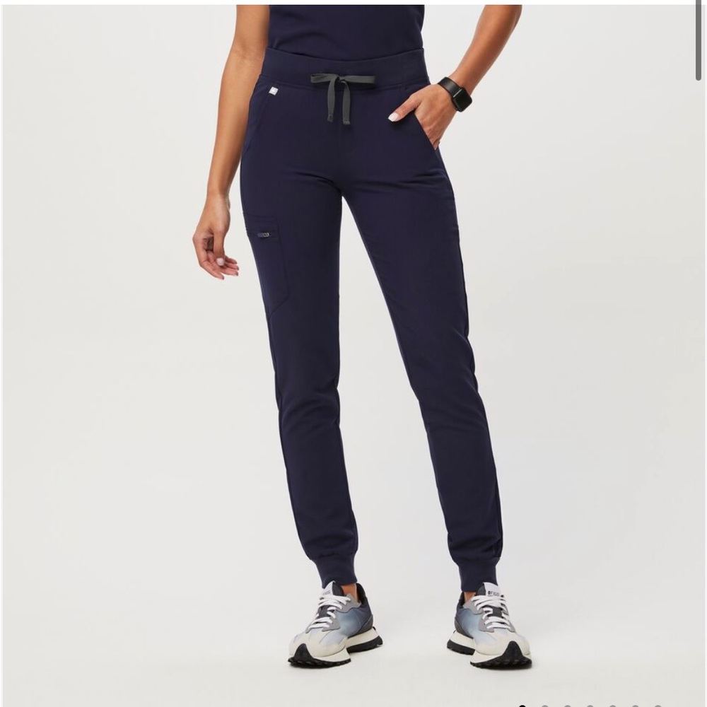 FIGS Navy Women's Zamora Jogger Scrub Pants XXS